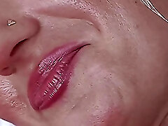 Blonde MILF in High Stilettos Loves Solo Sex