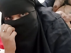 Pakistani Stepmom In Hijaab Nailed By Stepson