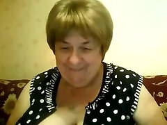 Webcam solo with a depraved monstrous granny masturbating