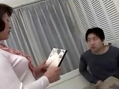 AWD-69 Mother's Butt