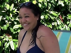 Thick Spanish Mom Pound Hard Near Outdoor Pool