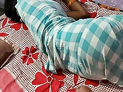 20 yers senior Indian Desi village bhabhi was rock hard fucking with boyfriend she is cheat her husband 
