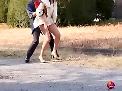 公共裸体的视频淫与高利贷的行动，在日本