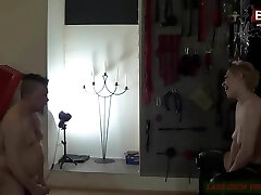 deutscher bdsm dreier im domina studio mit anal 