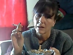 A Uber-sexy mature smoker