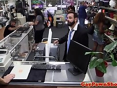Bearded pawnshop amateur cockridden for cash