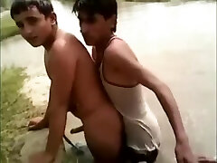 Forbidden Outdoor Public Sex by Muslim Friends