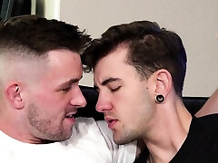 oh putain, putain! oui oui! baise-moi juste comme ça oh putain, putain! oui oui! baise-moi juste comme ça