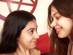 Lesbian kissing and lustful gash licking listening to Rammstein