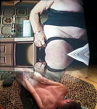 Reife Frau in Reizwäsche durchgefickt Reife Frau in Reizwäsche durchgefickt