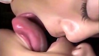 Levo Sxe Kiss Kiss - Vintage kissing sex films :: snog, smooch, lips - porn kisses