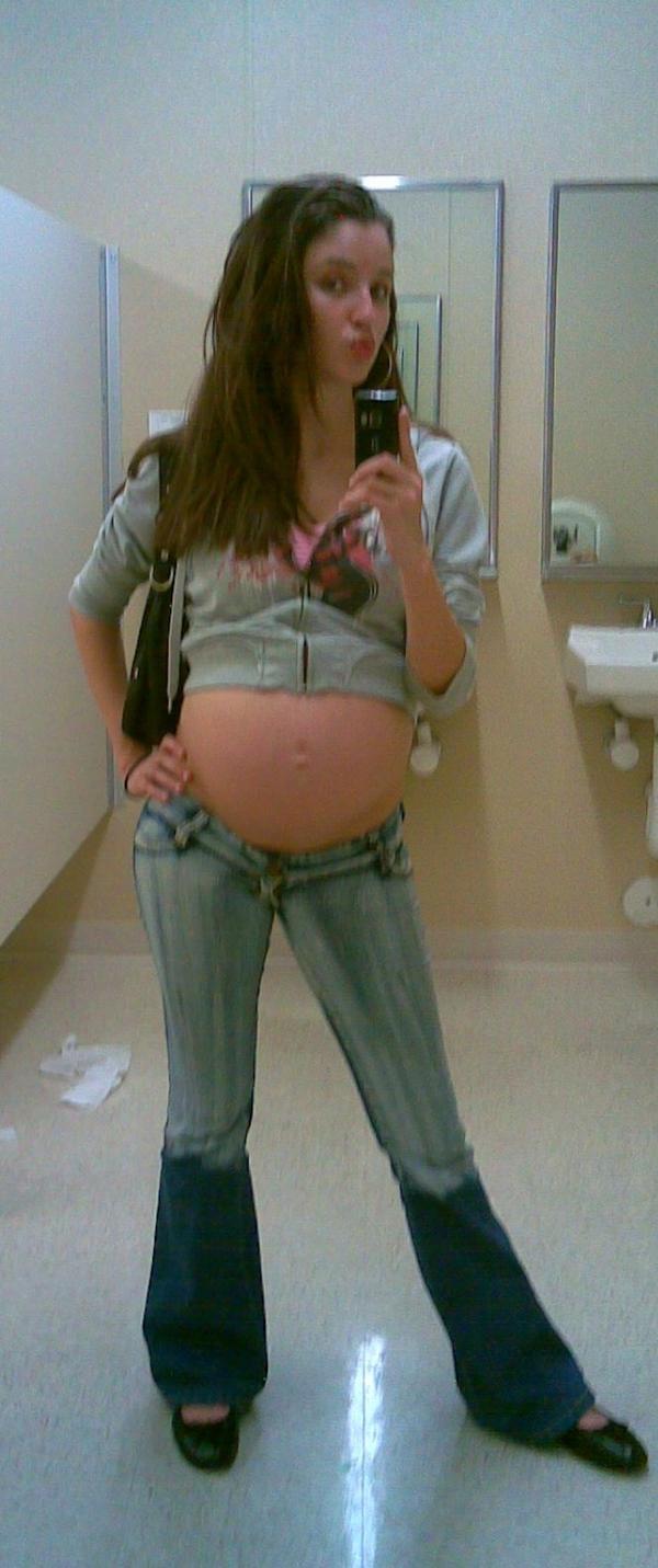 Homemade Amateur Preggo - Homemade candid pictures of amateurs pregnant girlfriends