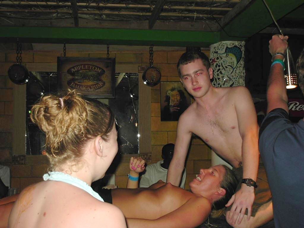 college amateur sex parties picture