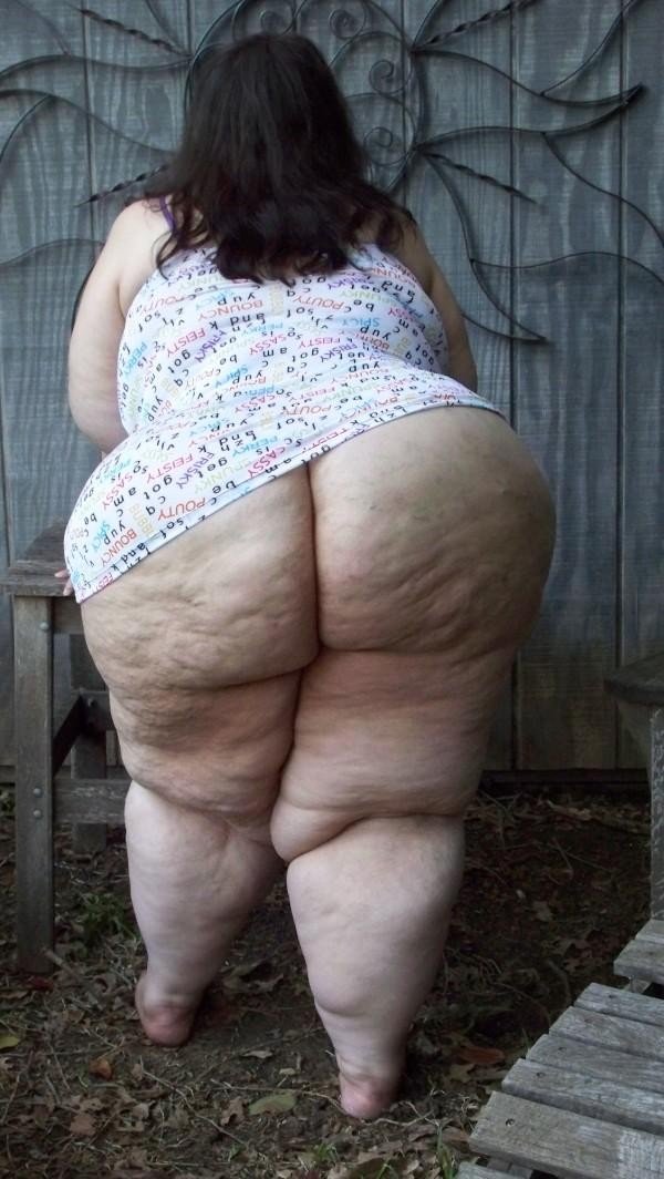 Fat Mature Cellulite Ass - Mature BBW Housewife