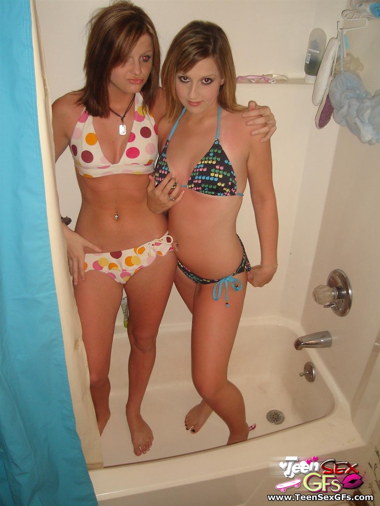 Amateur teen girlfriends in mini bikini
