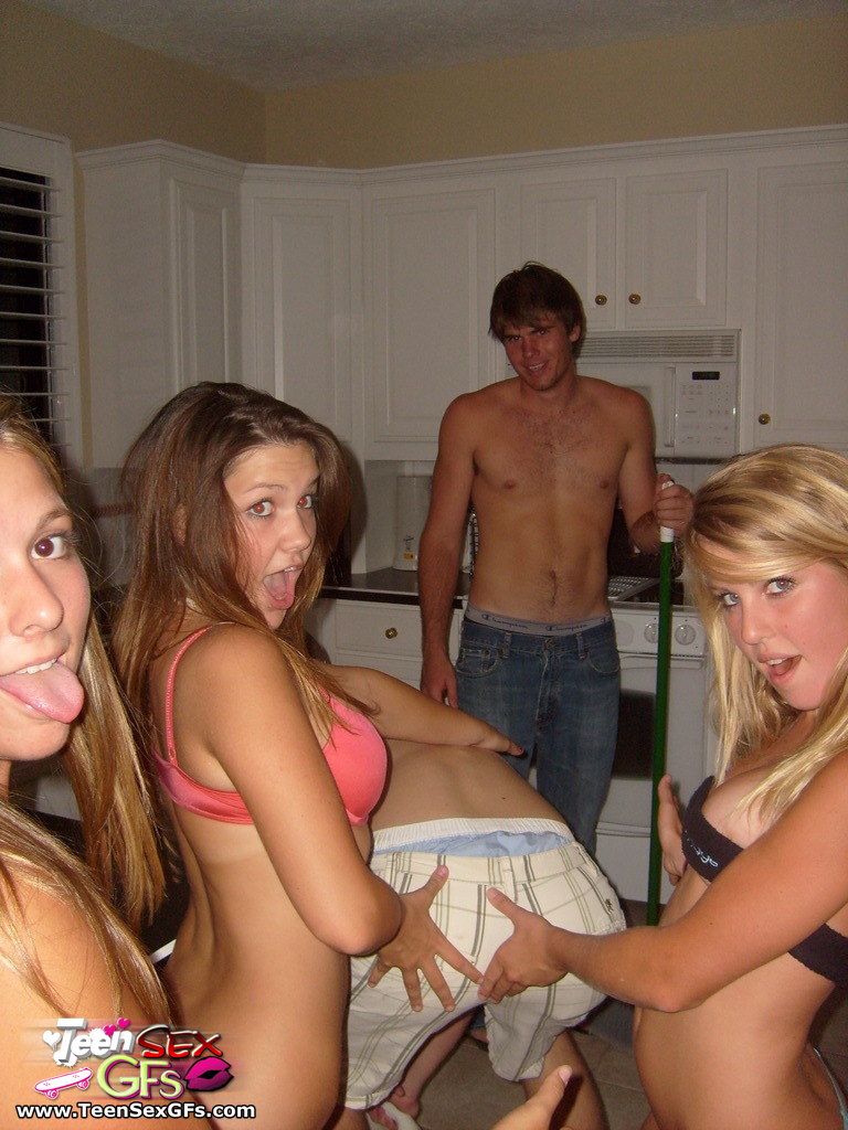 Amateur Teen Pool Party