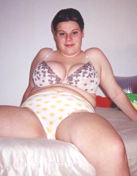 Chubby Amateur Big Saggy Tits - Amateur nude chubby girl with big saggy tits
