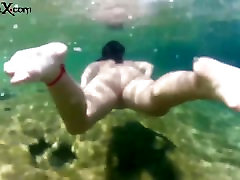 Underwater blowjob by a big ass girl - Lulu Pretel