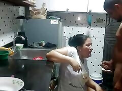 My perverted stepfather ends up giving me a good and very rich fuck in my big ass