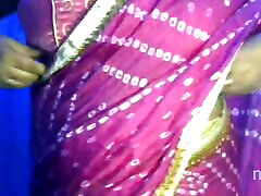 Desi scandal bd girl getting hot while dancing.