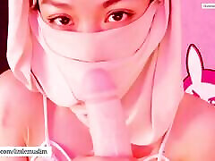 pequeña niña musulmana de malasia está haciendo porno