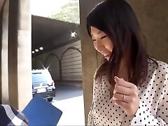 japoński dojrzały mamuśki z ogromny naturalny cycki oszukiwanie z duży kogut i dostał orgazm kilka razy