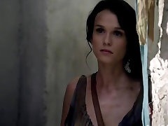 Ellen Hollman et Gwendoline Taylor nu - Spartacus S03E03