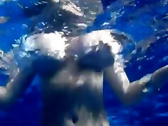 pool naked teen mamah big tits pool naked teen mamah big tits