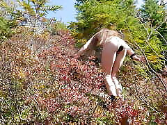 Longpussy, قله برهنه بیش از یک مایل بالا با لب به لب من متصل به طور معمول!