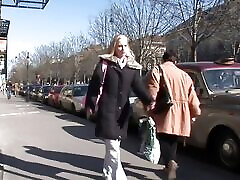 Hot model Gitta Blond films for a shoot