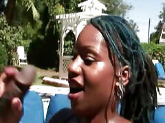 Watching This Gorgeous Black Babe in an Intense Outdoor Action Is Very Arousing and Pleasing