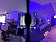 vr сосиски рыжеволосая подружка возбужденно трахается от первого лица vr