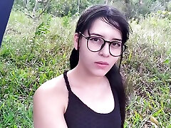 bella colombiana è scopata in un campeggio da uno sconosciuto