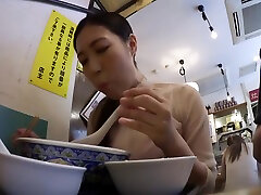 Can You Catch A Solo Ramen Lady By Picking Her Up In A Restaurant? Sara 23 Is A shave pussy asian beauty Worker