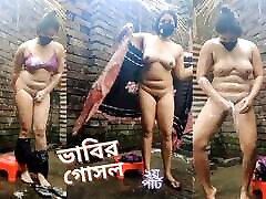 Bengali bhabi Bath part-2. Desi beautiful sister Mature and fuck marathi gavran body. Record bath video