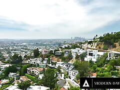 MODERN-DAY SINS - I Took Off My Condom To CREAMPIE The Cuckold&039;s Wife Victoria Voxxx During FREE-USE