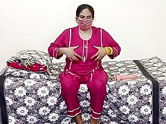 Beautiful Indian Desi Bhabhi with Huge Boobs tight saree ass round Riding