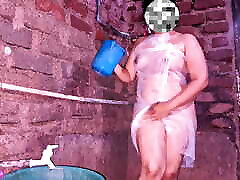 scary firstime ela tiny dick girl bathing in the bathroom is so funny