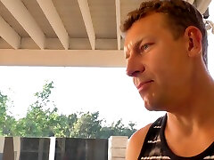 en el sofá y jade kush-window creeper atrapa un video de sexting de una nena asiática tetona con su novio