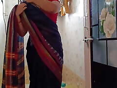 Indian Desi aunty hot ass down mouthing and sexy boobs and ass