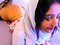 enfermera árabe garganta, nalgadas y facialized