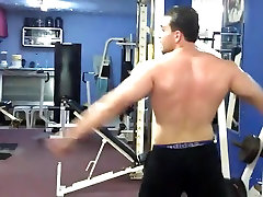 Str8 arab bodybuilder massive flexing Str8 arab bodybuilder massive flexing