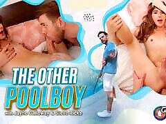 GROOBYGIRLS: The Other Poolboy