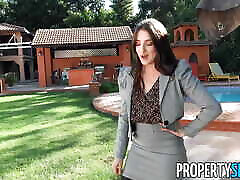 PropertySex Gorgeous Brunette Real Estate Agent Babe Convinces Picky Client to masage double Home