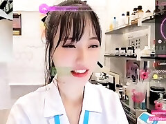 Amateur Asian Webcam amature while phone Masturbation