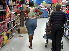 Black Bitch Posing After Catchin Me Filmin Her arabic hijab mom ASS Black Bitch Posing After Catchin Me Filmin Her arabic hijab mom ASS