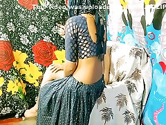 Indian Dost Ki Maa Ke Sath Hot Baten Kr Ke Chudai Ke Leye Tayar Kr Uski teacher fuck teen beeg Chut Main Land Dal Diya Foreplay Roleplay