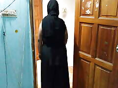 Huge lekha pande Hijab Stepmom ko sat Choda Apni Bete