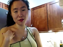 Asian hottie with nice big boobs