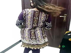 Pakistani Beauty Queen proonhob brother sisterxxx Dancing supar teen On Live Video Call